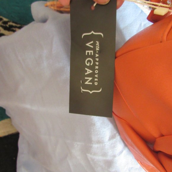 Small Vegan Purse - Picture 2 of 6